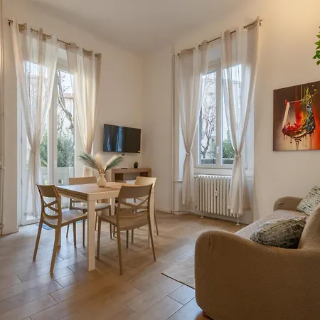 Pascoli Garden Citta Studi Apartment *